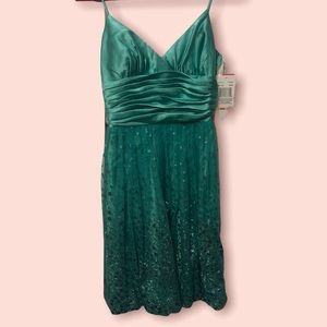 Morgan & Co. Aqua Sparkle Homecoming/Pro Dress Size 7/8